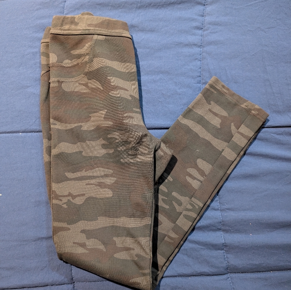 Sanctuary By Anthropologie Dark Camo Pull‎ On Leggings - Size S